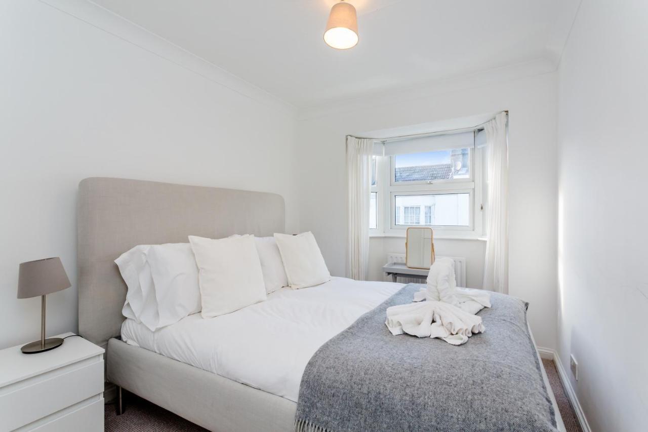 Modern Mews House With Free Parking Space, And Patio By Huluki Sussex Stays Brighton Exteriör bild