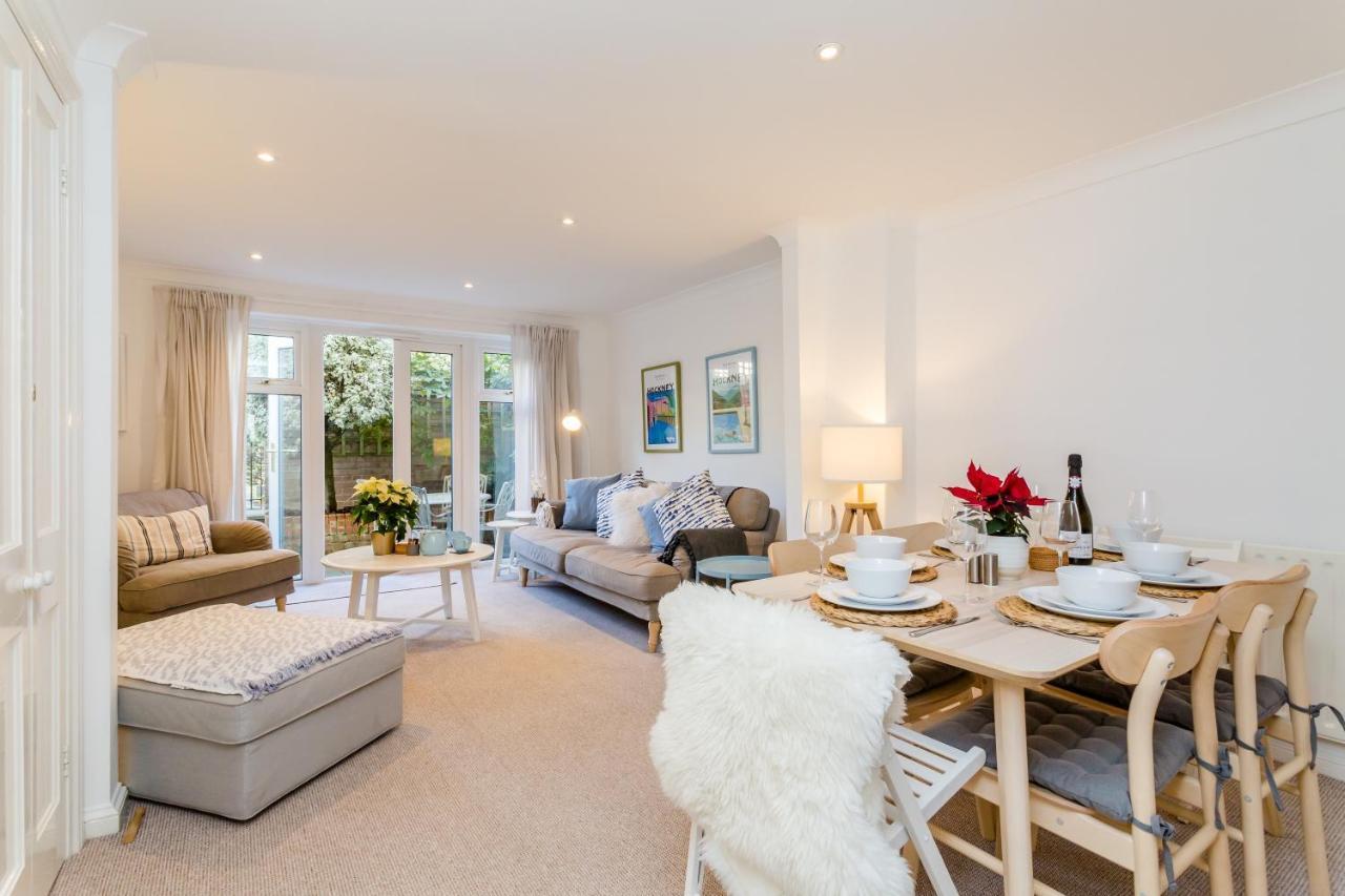 Modern Mews House With Free Parking Space, And Patio By Huluki Sussex Stays Brighton Exteriör bild
